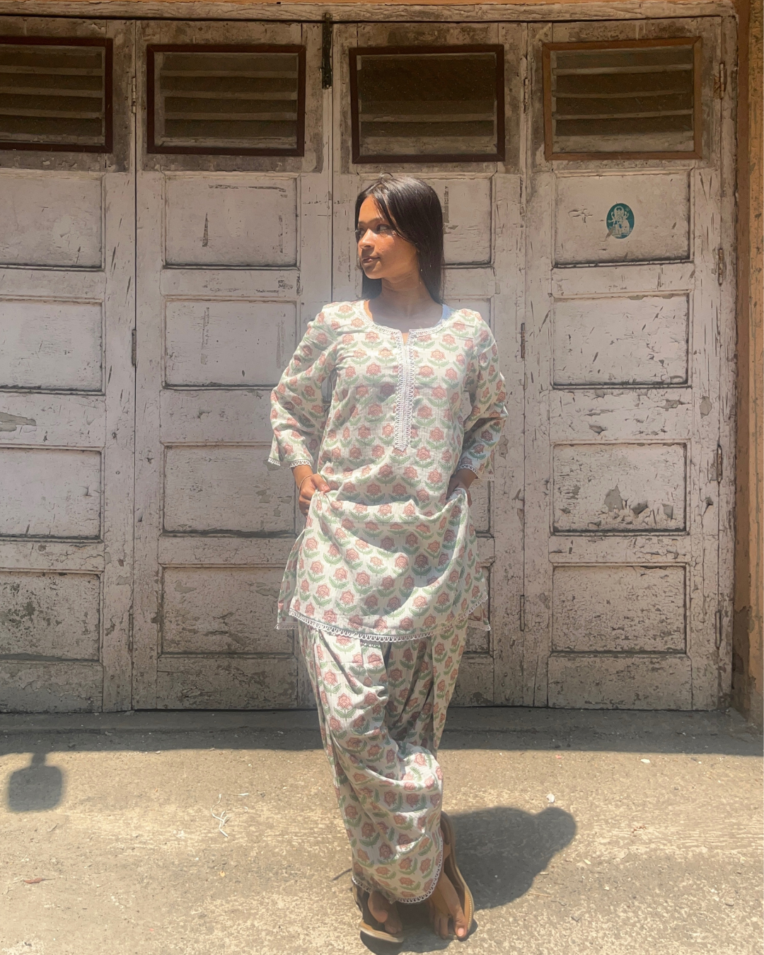 Roshni Farshi Salwar Set